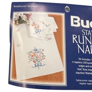 Bucilla Stamped Cross Stitch Table Runner 4 Napkins NEW‎ Wildflower Bouquet 1998